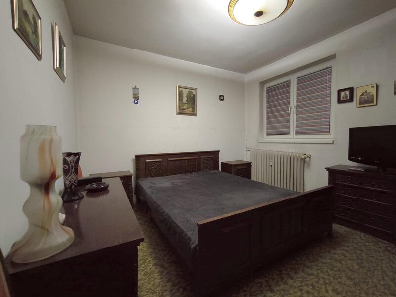 Drumul Taberei, 2 minute metrou Favorit, apartament 2 camere, pret neg.